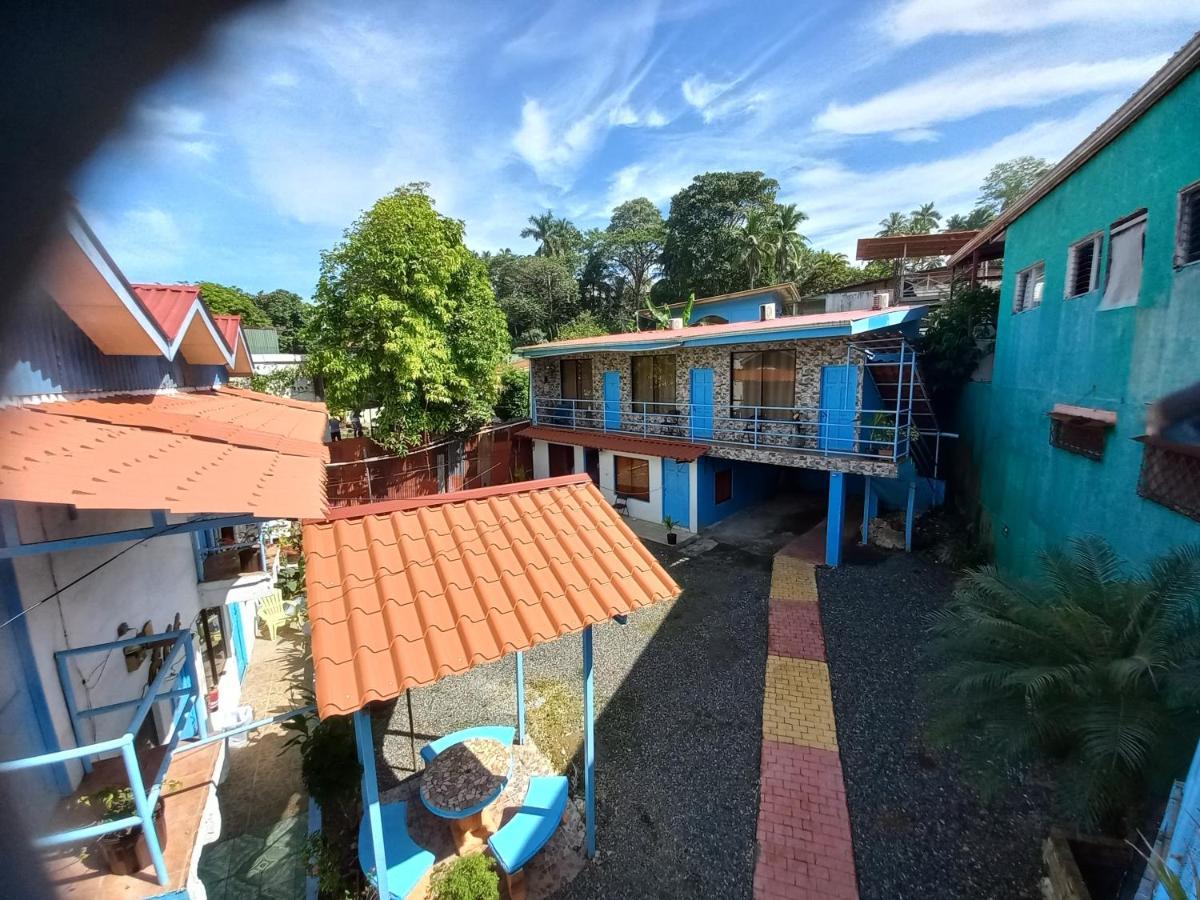 Hotel La Uvita Пуэрто-Лимон Экстерьер фото